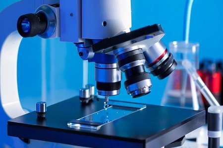 Enhancing Microscopic Observations with Babio's Premium Oil Mirror Oil